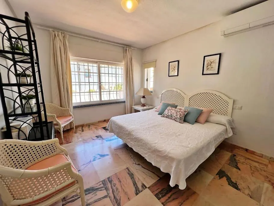 Apartment Coqueta Y Luminosa Casa Independiente Fuengirola Spain